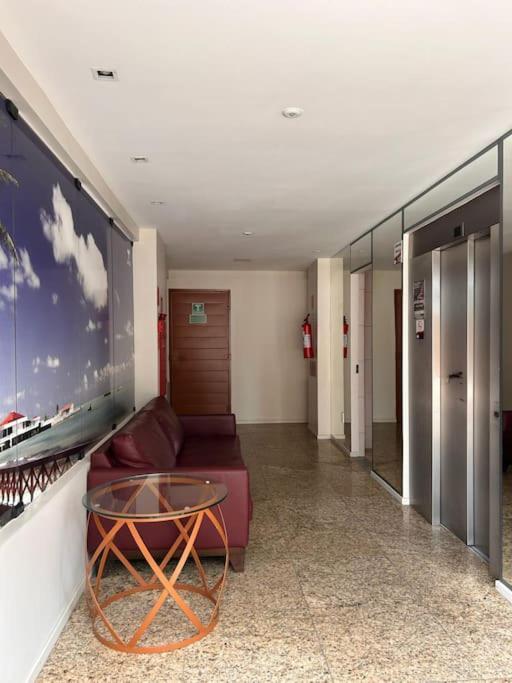 Perto De Aconchegante E Equipado Na Jatiuca Apartamento